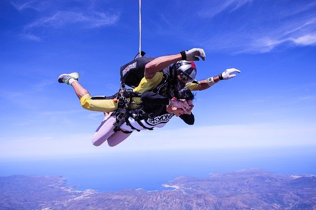 Conseils pour vivre son premier saut en parachute